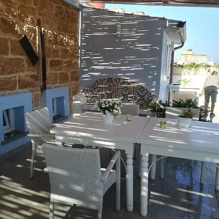 Oda ve Kahvaltı A Vucciria 3*