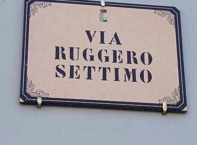 A Vucciria Couette-café 3*
