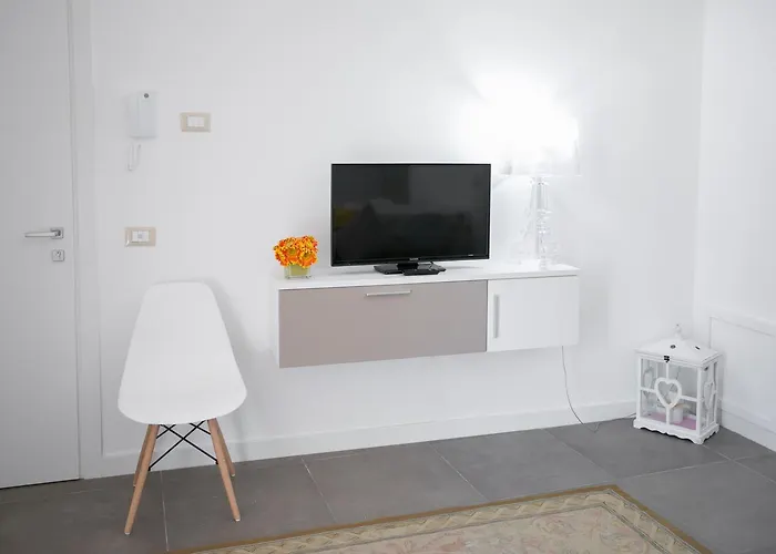 A Vucciria Oda ve Kahvaltı Terrasini